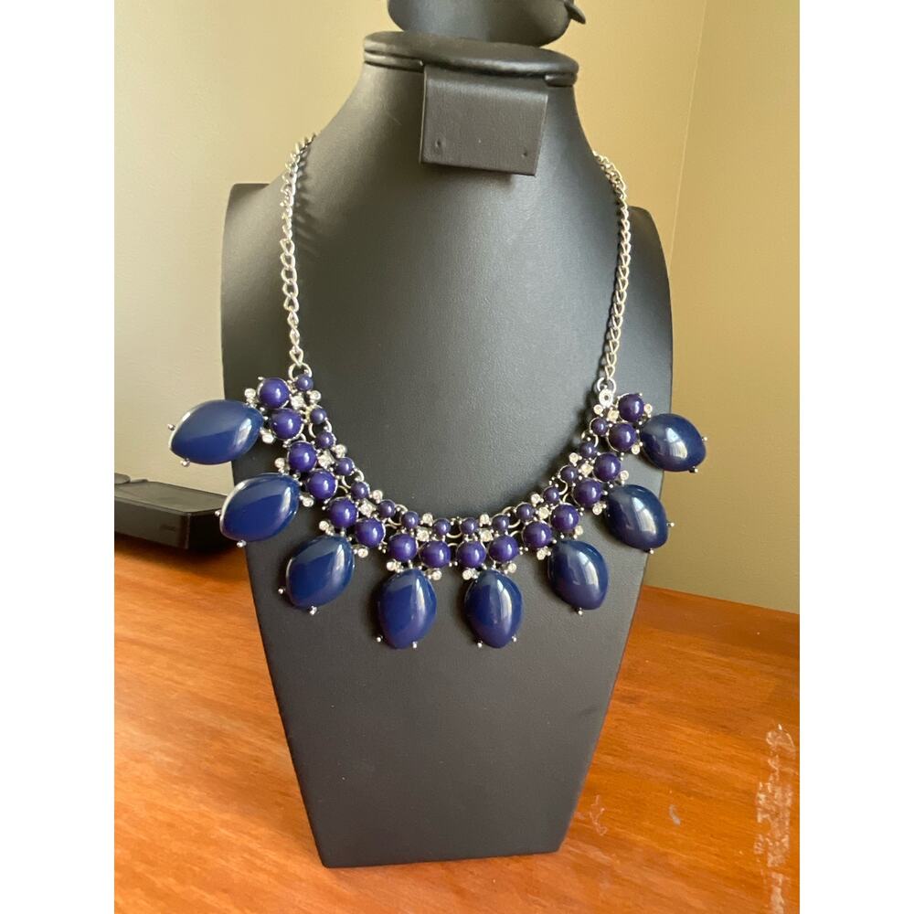 Blue bauble statement necklace